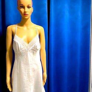 White satin night gown with a light pink trim- size small with adjustable straps